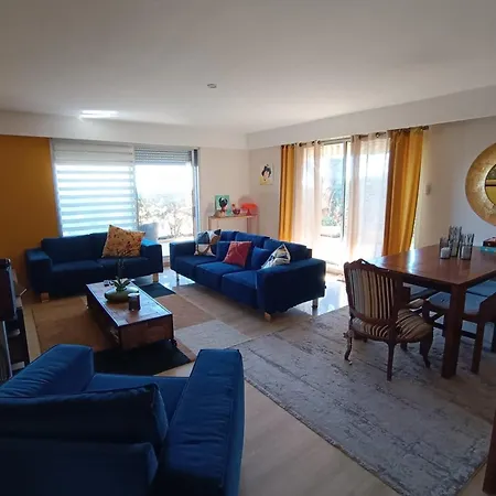 Spacious With Garden And Pool * ニース