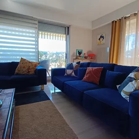 Spacious With Garden And Pool アパート *